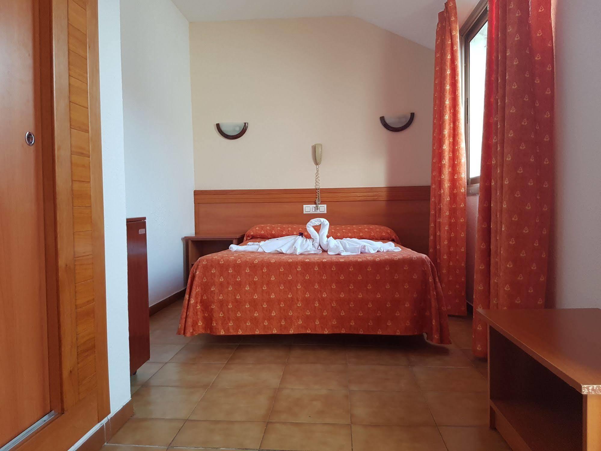 Casa vacanze 94 With Outdoor Swimmingpool