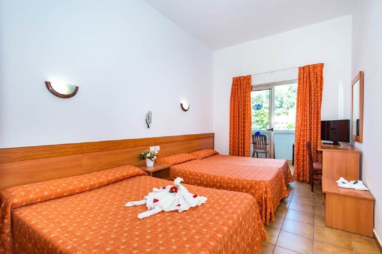 Casa vacanze 94 With Outdoor Swimmingpool Santa Susanna